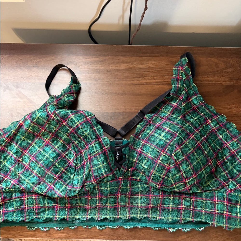 torrid Emerald Green Lace Bralette with Dark Trim